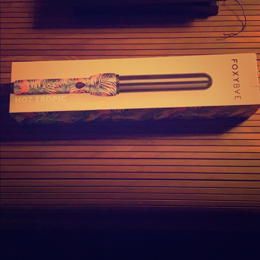 Foxy Bae Curling Wand